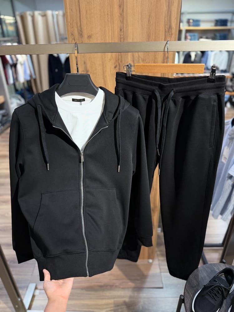 essential black zip hoodie